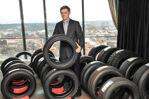 Padangų asortimento pristatymas spaudai